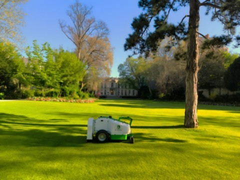 Sportee in parks and proporties